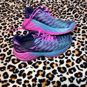 Women’s Hokas Shoes